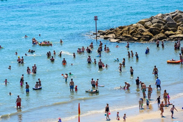 Met Office Issues Weather Warning as Thunder, Showers Hit Today