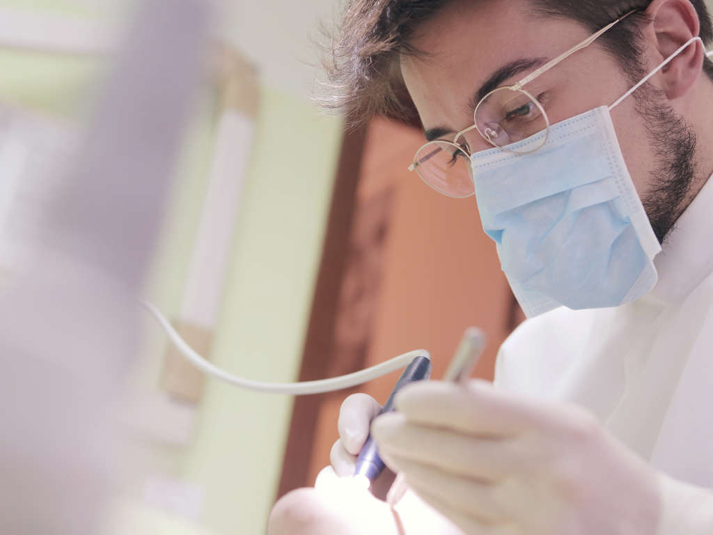 Doctor Abandoned Patient Mid Surgery for Sex With Nurse