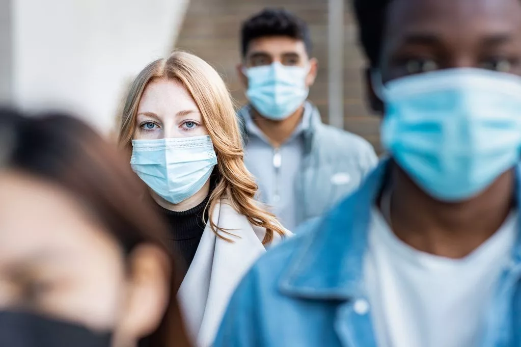UK Health Agency Urges Brits to Wear Masks as Winter Illnesses Spread