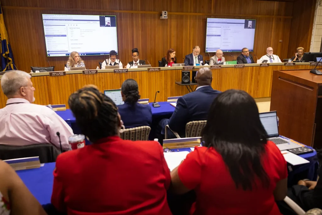 Norfolk Mayor Cancels Joint Session After School Board Delays Consolidation Vote