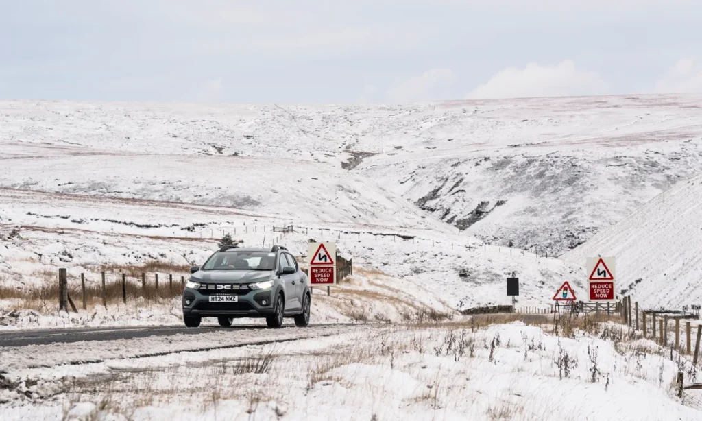 UK Braced for First Major Snowfall with -3°C Freeze, Blizzard Warnings