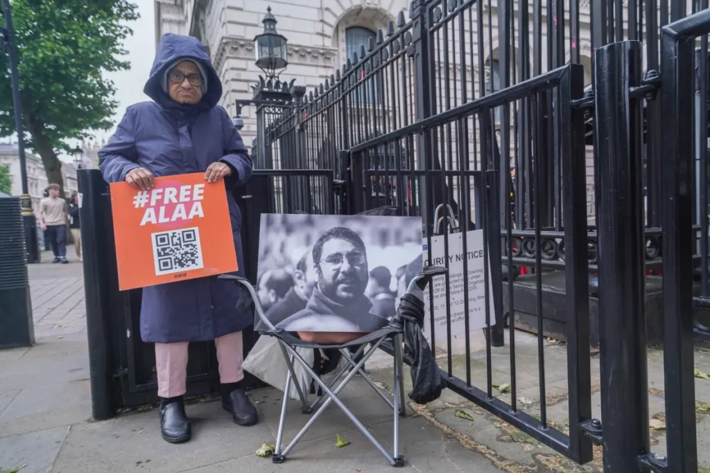 UK Debate Over Alaa Abd El-Fattah’s Past Posts After Egypt Release