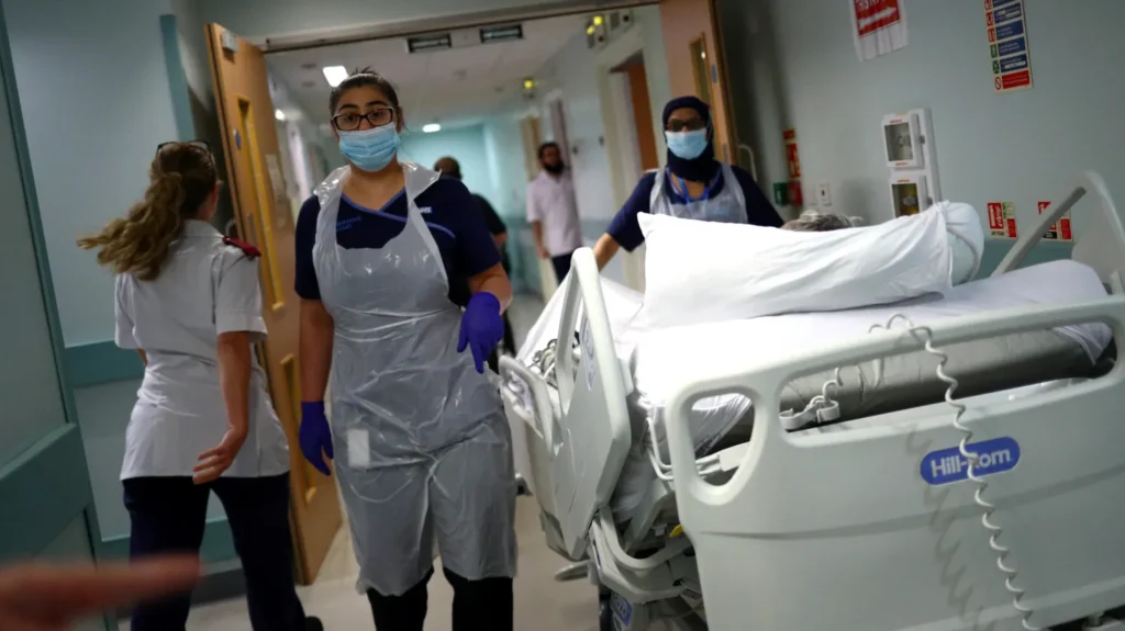 NHS Training Jobs to Prioritise UK Doctors Under Fast-Tracked Bill