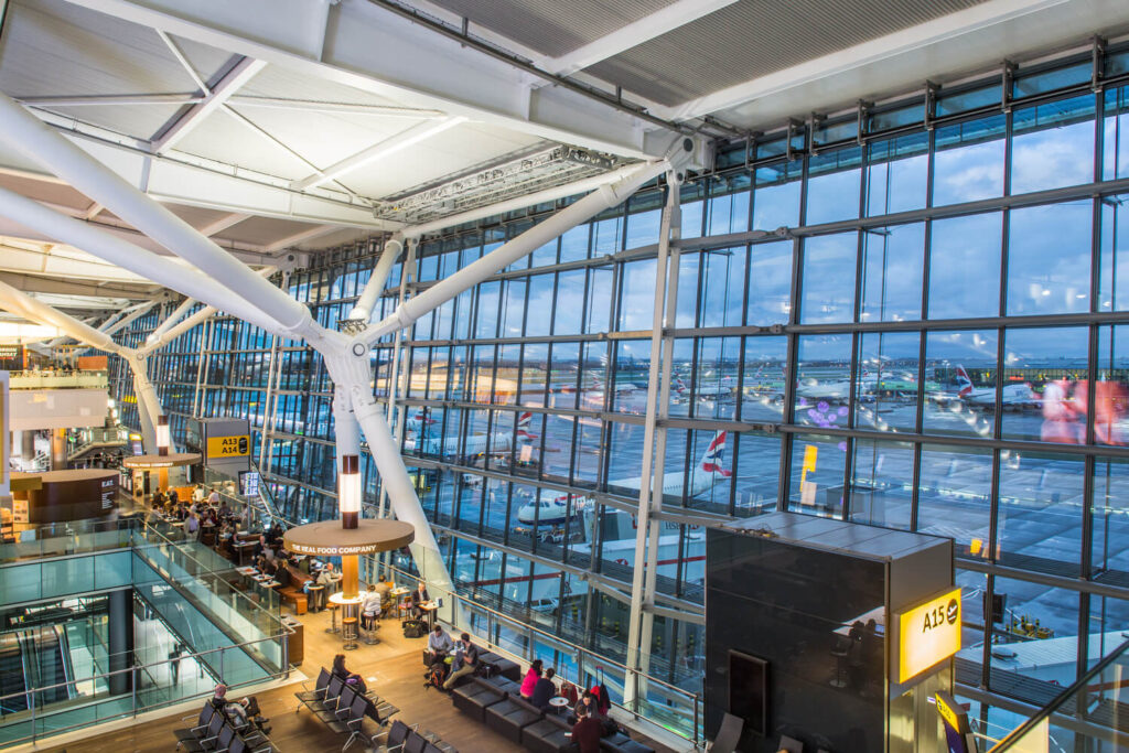 Heathrow Boss Blames ‘Left-Right Walking Clash’ for Crowding Perception