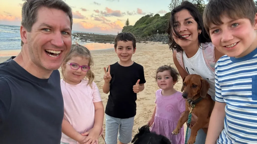 UK passport rules, dual nationality UK, British citizenship changes, electronic travel authorisation UK, ETA UK, certificates of entitlement, UK immigration policy, expat families, travel disruption UK, Home Office rules, British citizens abroad, family reunion travel, UK border changes, citizenship regulations UK