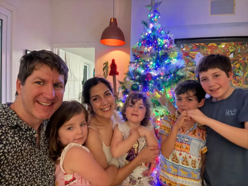 UK passport rules, dual nationality UK, British citizenship changes, electronic travel authorisation UK, ETA UK, certificates of entitlement, UK immigration policy, expat families, travel disruption UK, Home Office rules, British citizens abroad, family reunion travel, UK border changes, citizenship regulations UK